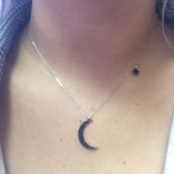 🆕 LEDA Star Moon Necklace - Picture 2 of 7